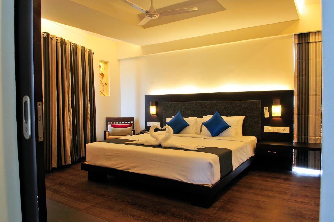 Copper Folia Hotel Calicut Eksteriør billede