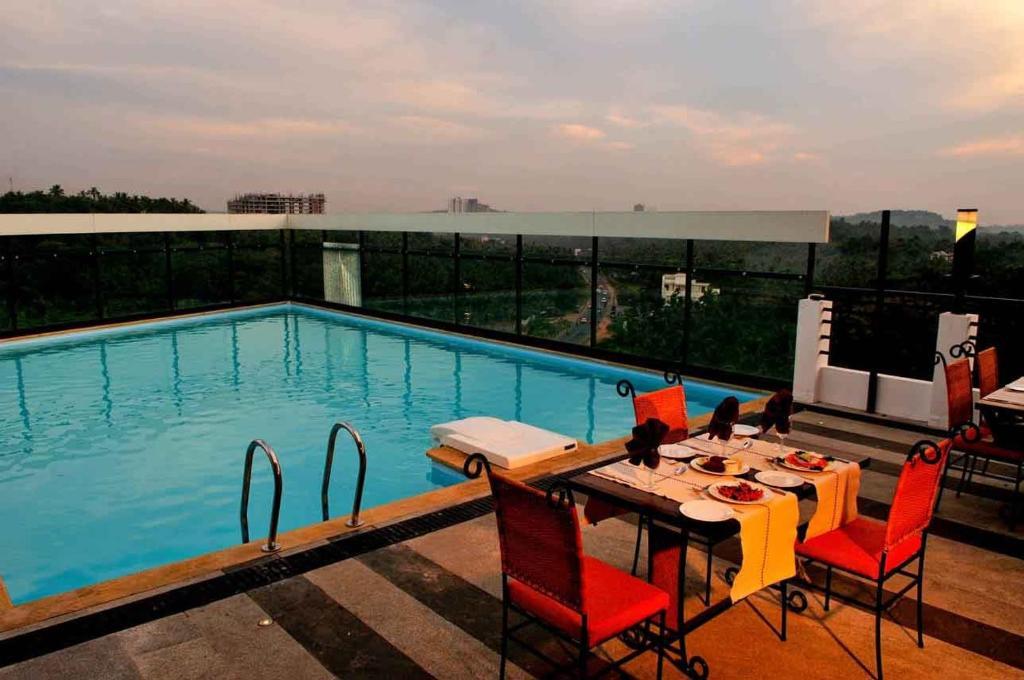 Copper Folia Hotel Calicut Eksteriør billede