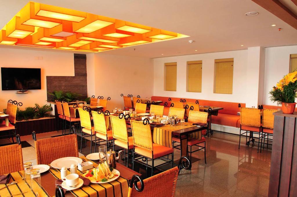 Copper Folia Hotel Calicut Eksteriør billede